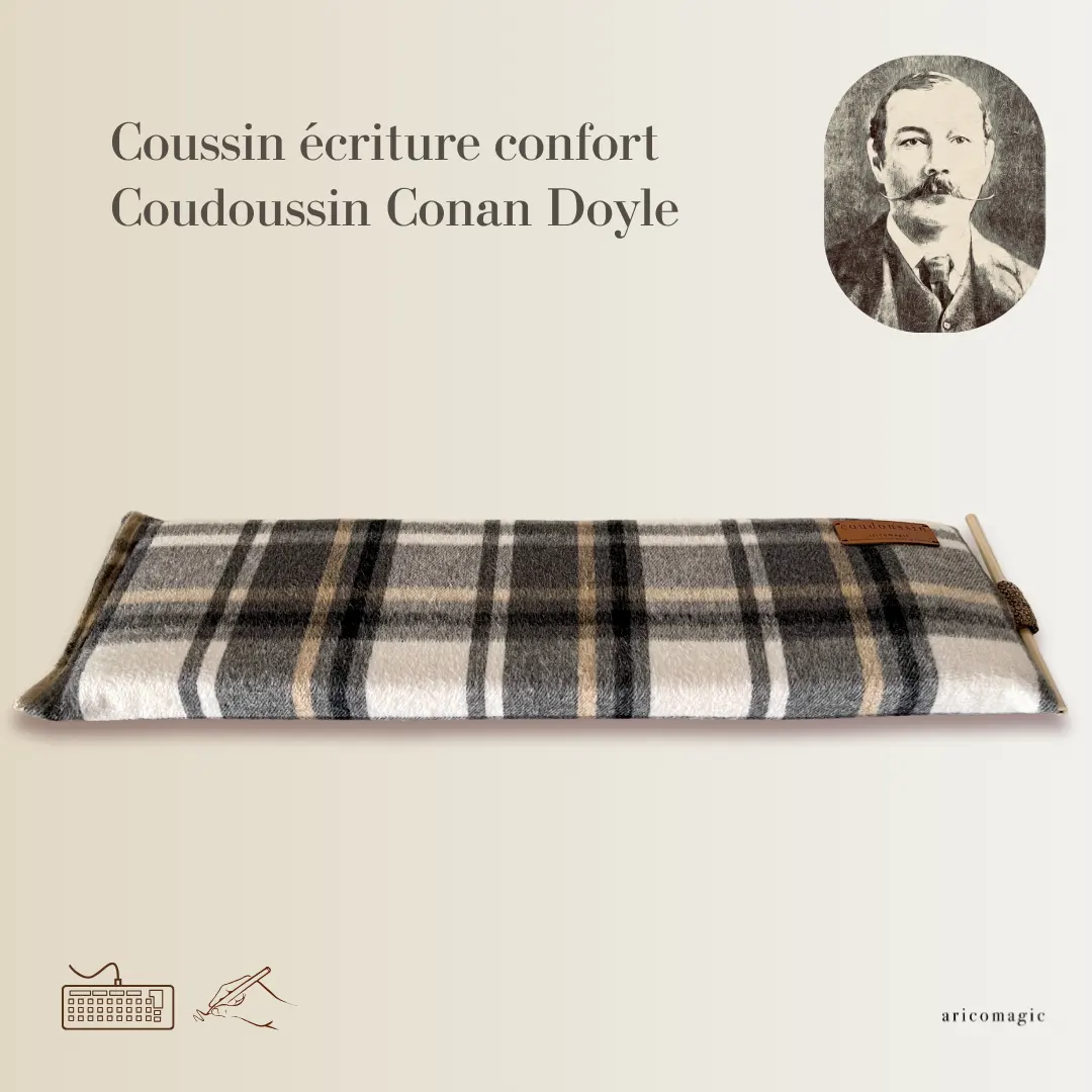 Coussin pour écriture confort coudoussin Conan Doyle mousse mémoire de forme prévention TMS - Design esthétique pour bureau chaleureux - Aricomagic Décoration