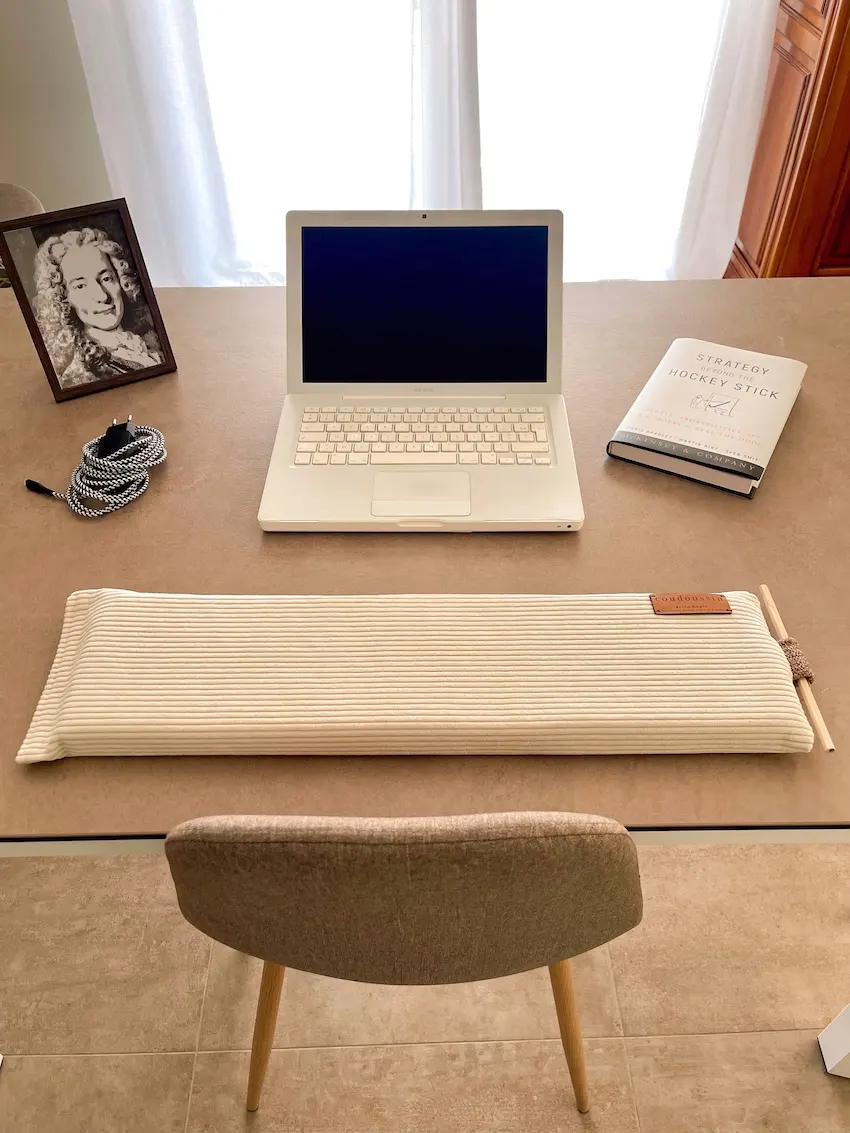 Coudoussin Voltaire repose-coude bureau coussin mémoire de forme pour éviter les douleurs