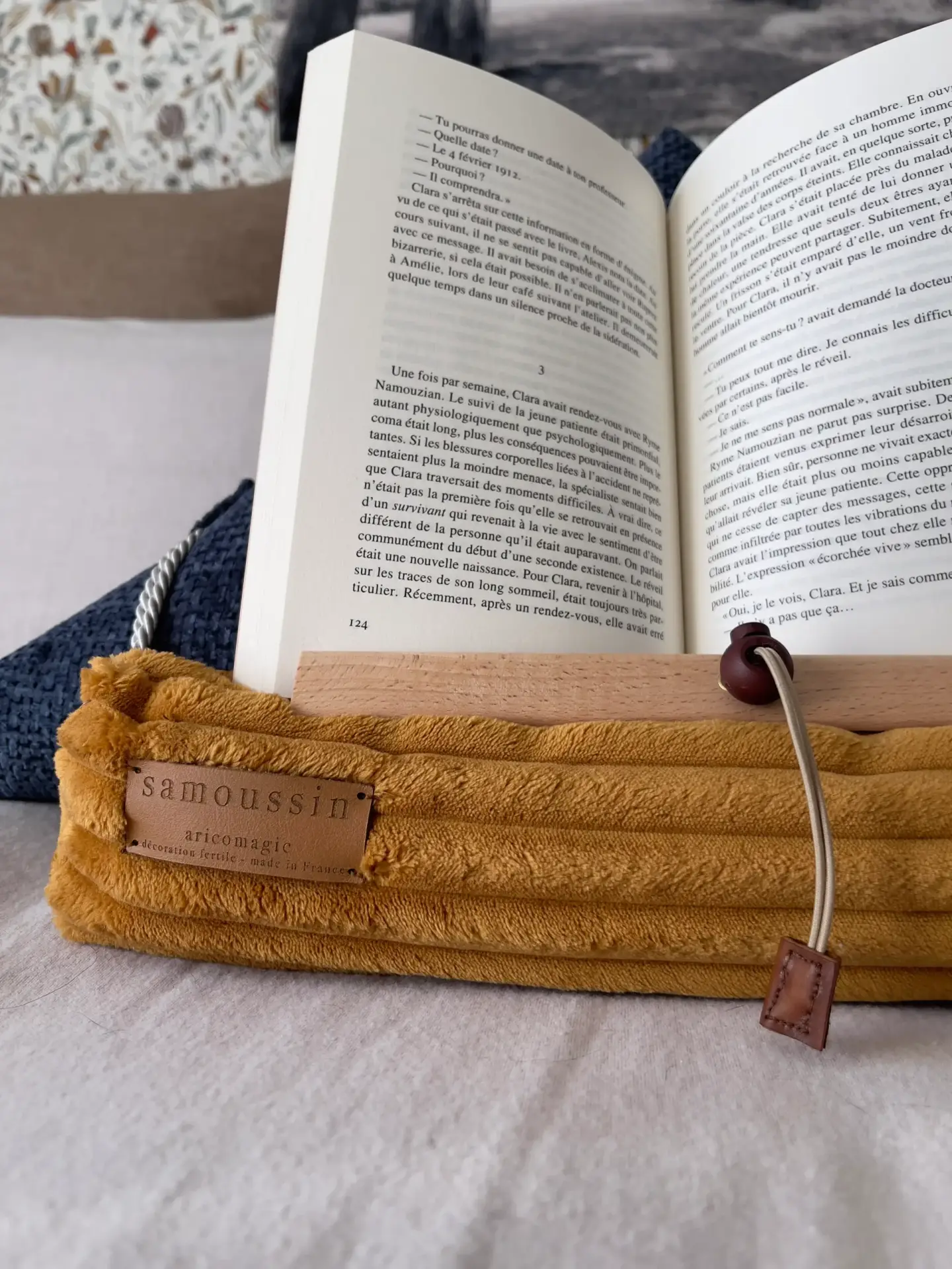 cadeau lecteur lectrice coussin de lecture samoussin - support de livre made in France