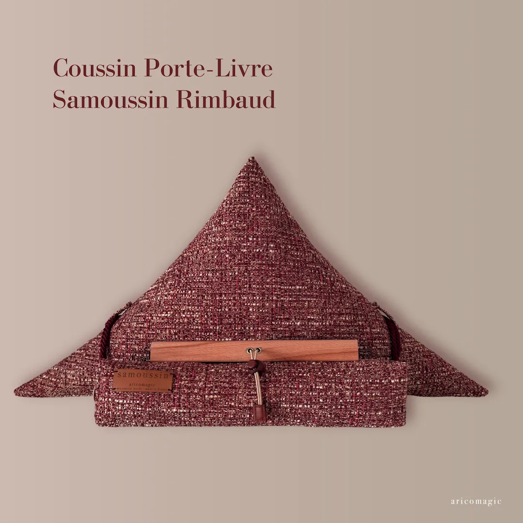 Porte livre samoussin Rimbaud pour lire au lit livre ouvert - marque aricomagic frabriqué en France