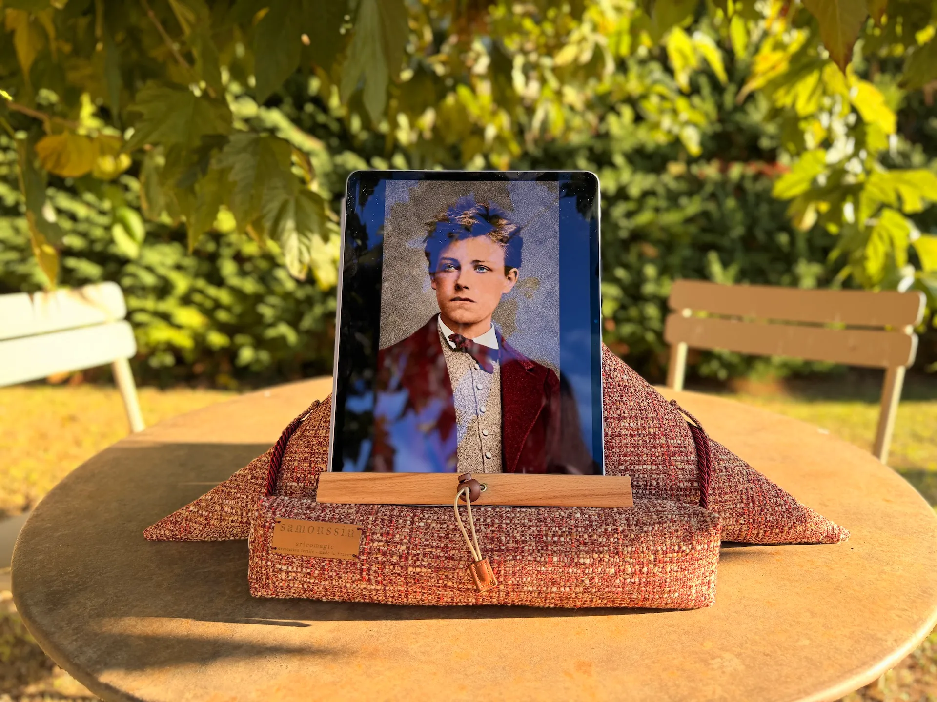 Samoussin Rimbaud coussin de lecture bordeaux